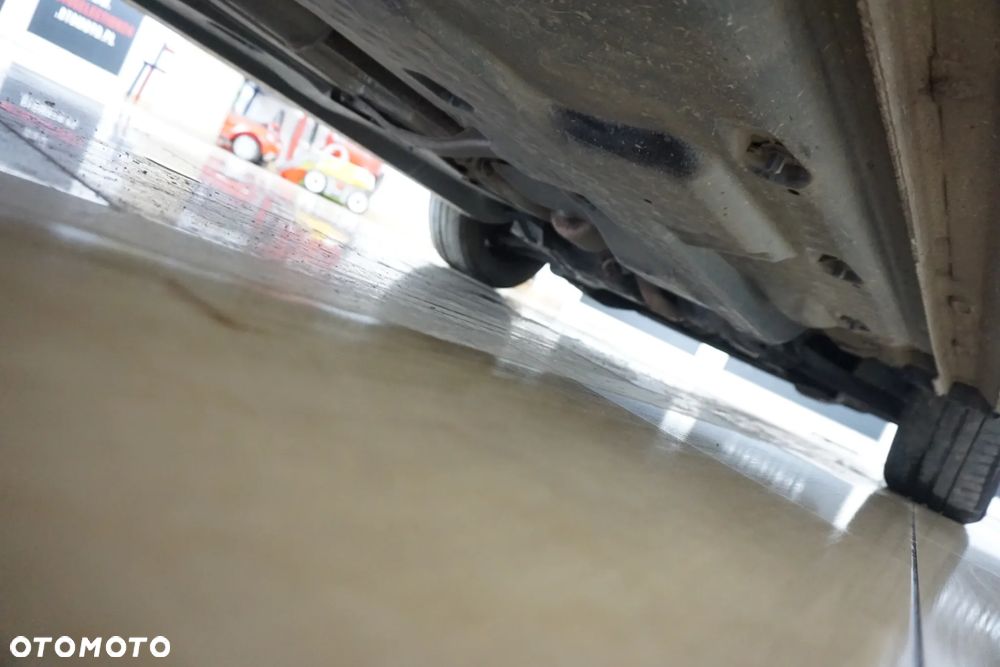 Volkswagen Polo 1.4 16V Comfortline - 13