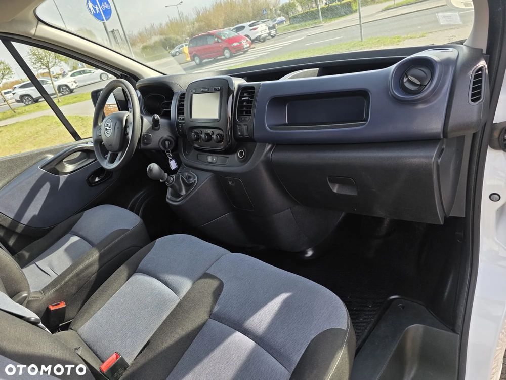 Opel Vivaro - 15