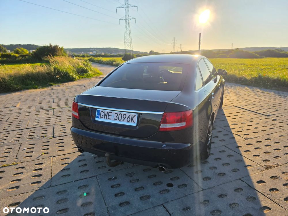 Audi A6 Limousine 2.4 - 3