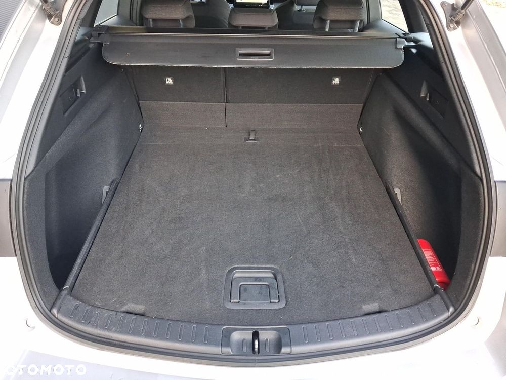 Toyota Corolla 1.8 Hybrid Comfort - 14