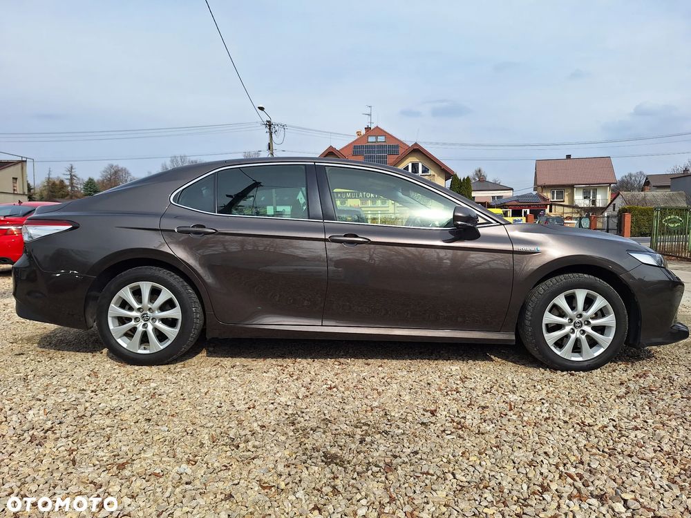 Toyota Camry 2.5 Hybrid Comfort CVT - 11