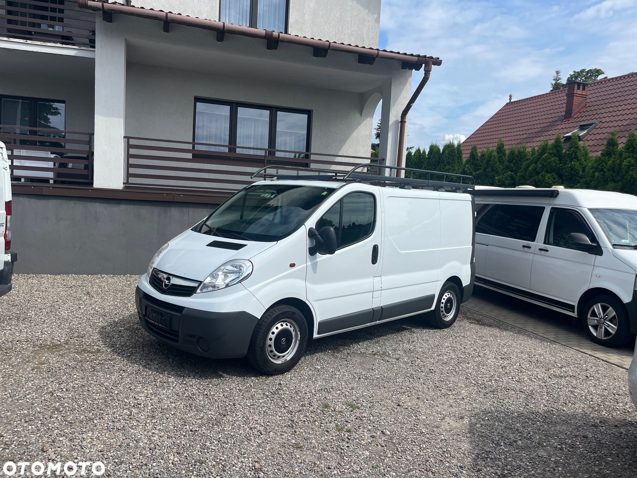 Opel Vivaro - 10