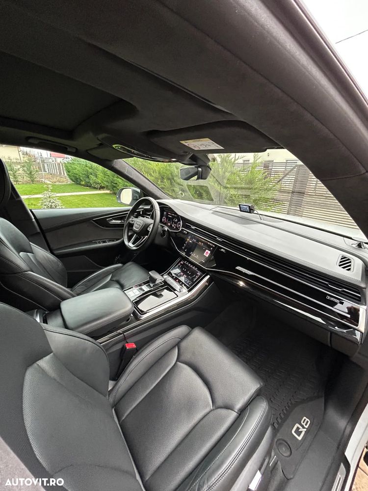 Audi Q8 - 8