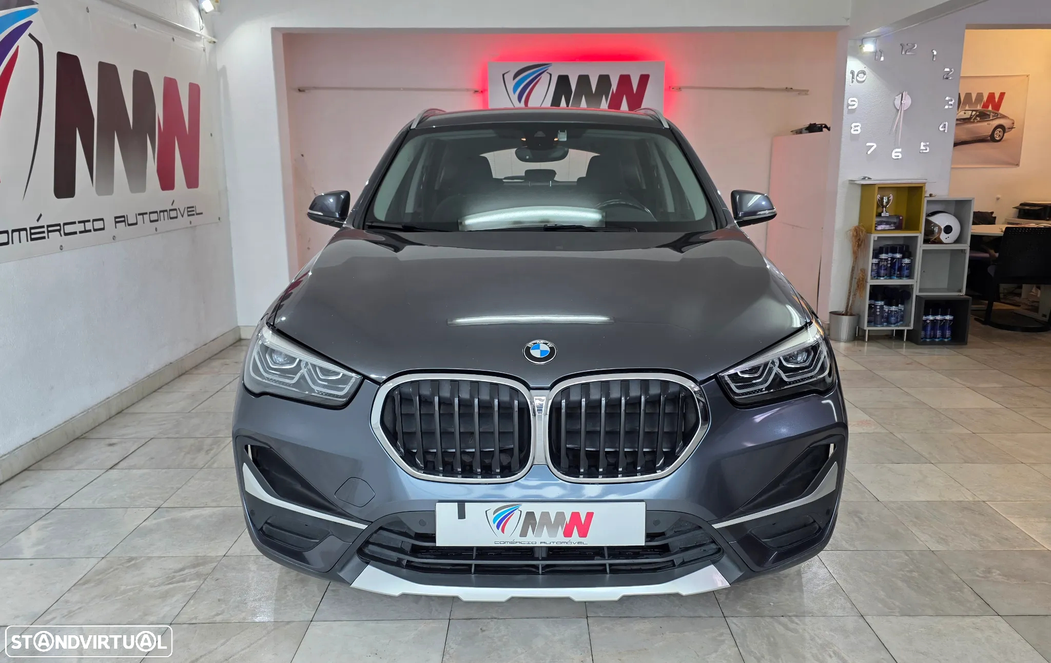 BMW X1 16 d sDrive Auto Line Sport - 2