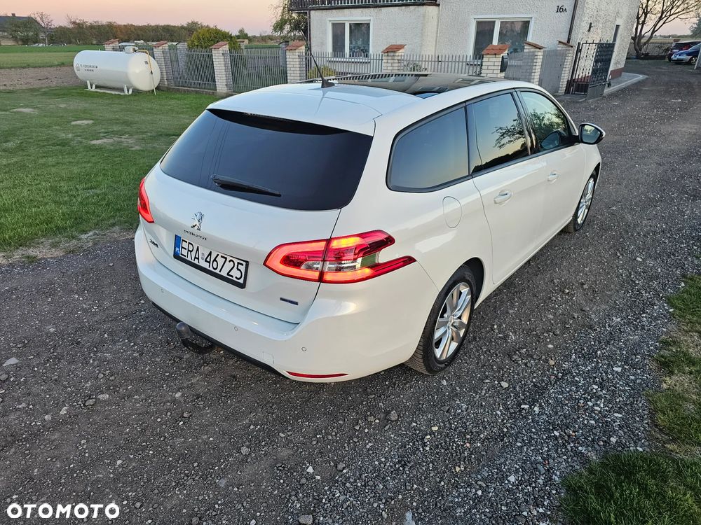 Peugeot 308 - 3