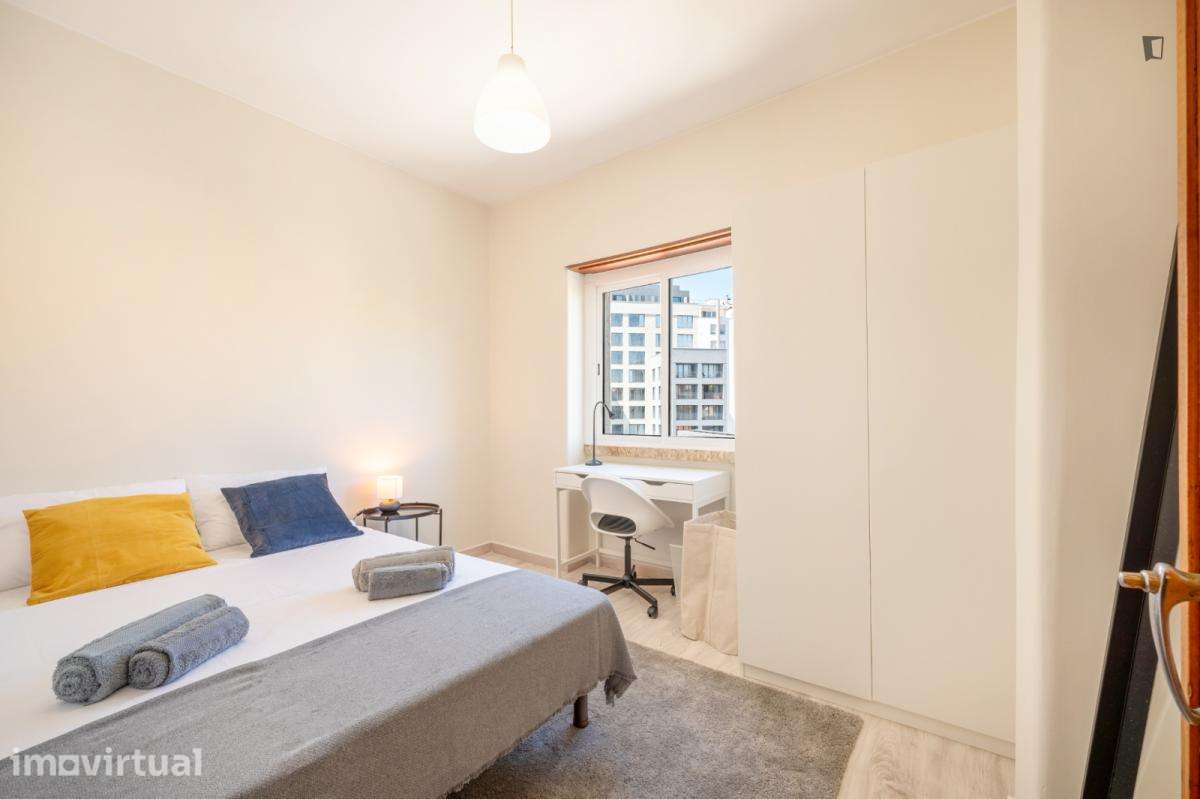Quarto - localizado em Saldanha Lisbon - Grande imagem: 2/20