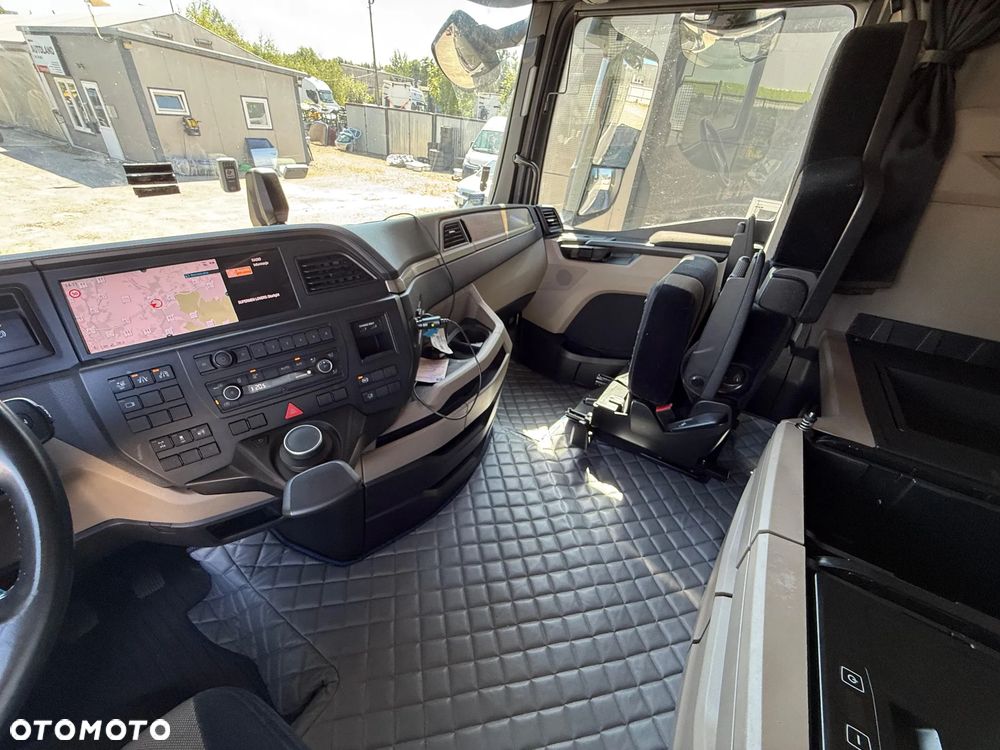 MAN TGX 470 LLS-u Low Deck Mega Retarder - 6