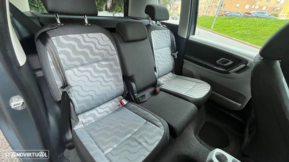 Skoda Roomster 1.2 Comfort - 9