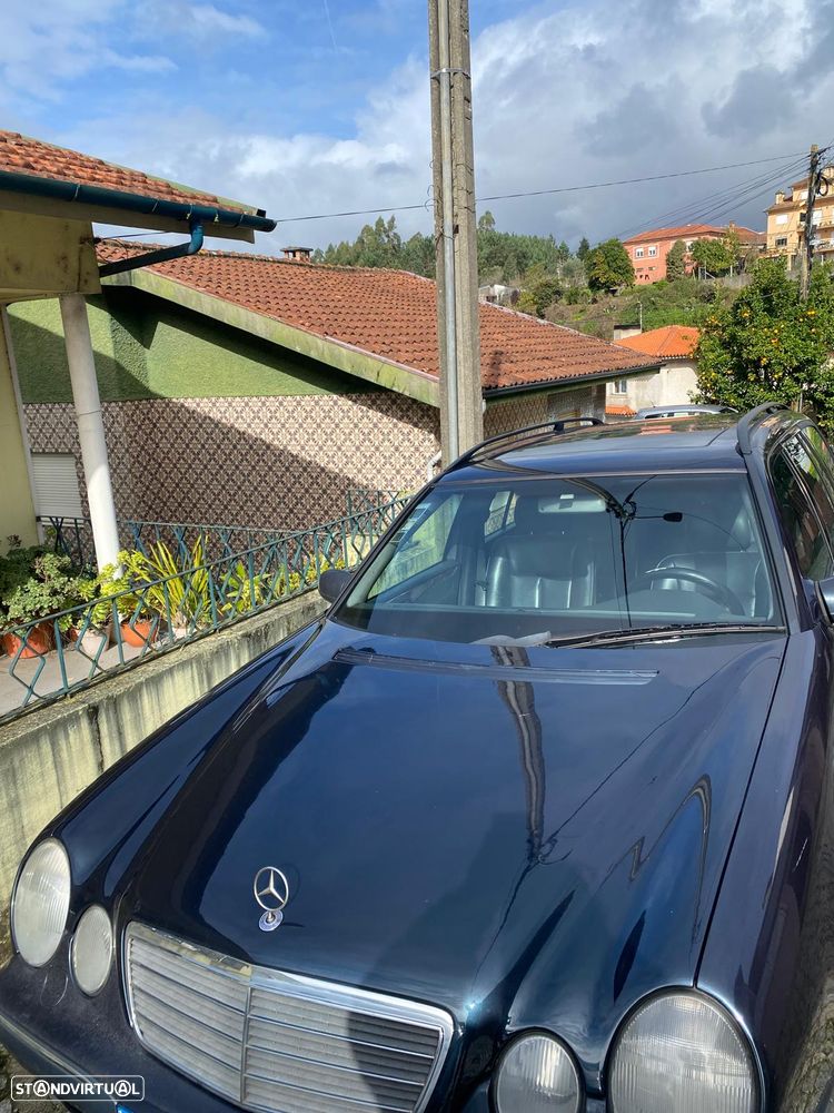 Mercedes-Benz E 220 CDI Elegance - 1