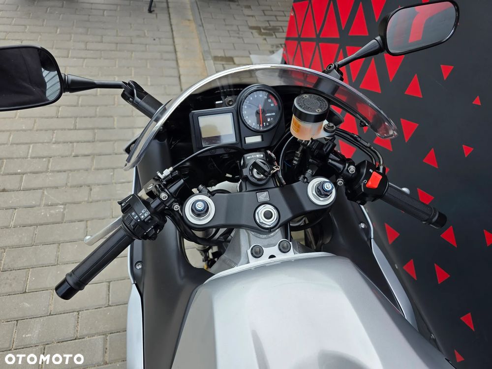 Honda CBR - 15