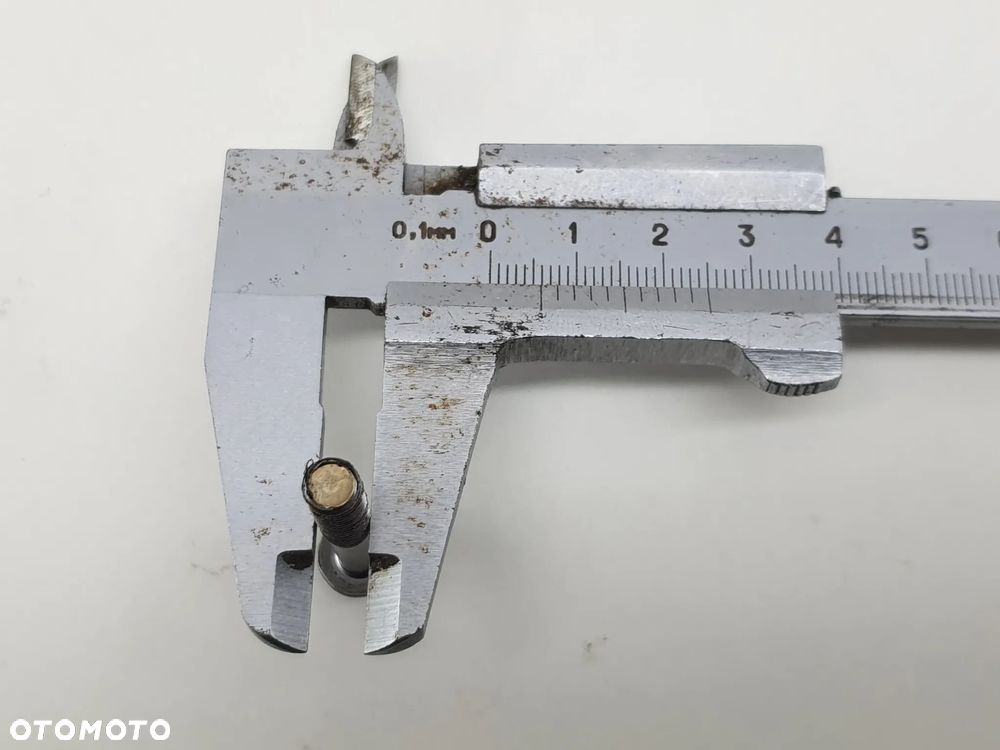 SUZUKI GSR 750 11-16 DEKIEL POKRYWA + ŚRUBY - 20