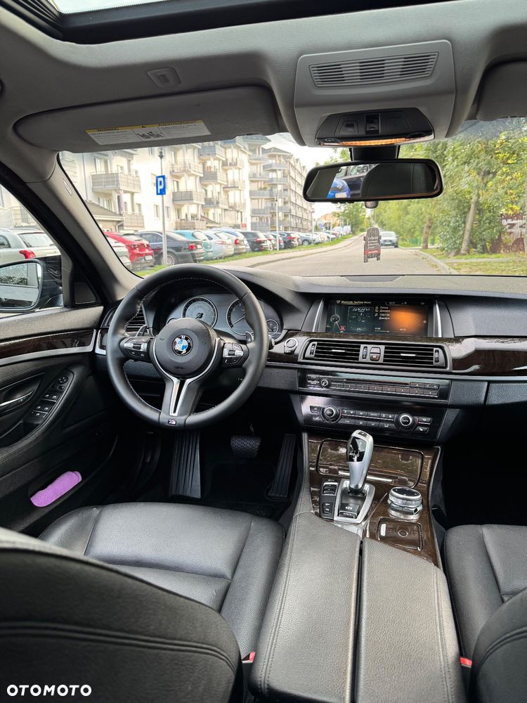 BMW Seria 5 528i xDrive - 12
