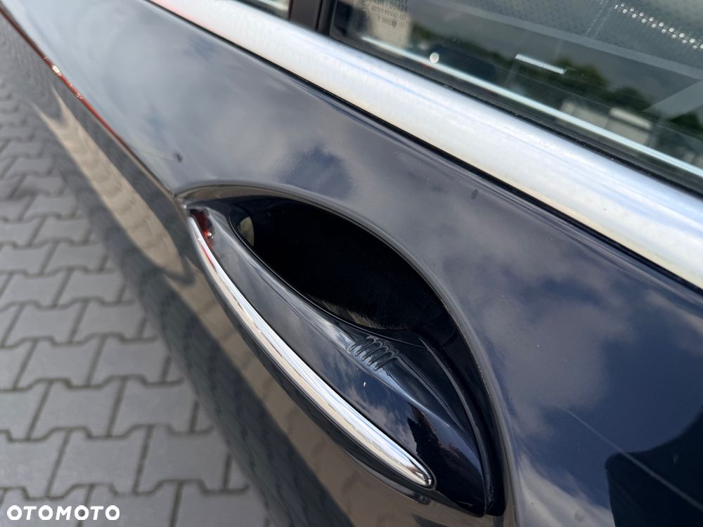 BMW Seria 7 750i - 25