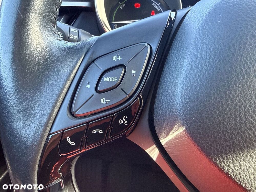 Toyota C-HR 2.0 Hybrid Executive - 16