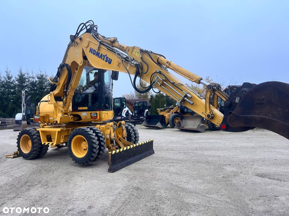 Komatsu Koparka kołowa KOMATU PW98MR-8 10ton 4x4x4 ośki skrętne Ramię 3x łamane BEZ DPF i ADBLUE 4 cyl dodatkowe wyjścia hydr Pług Podpory  2012 szybka zwinna Prosto z importu 1 właściciel Cat TEREX Liebherr Wacker Pw 98 Mr 8 11