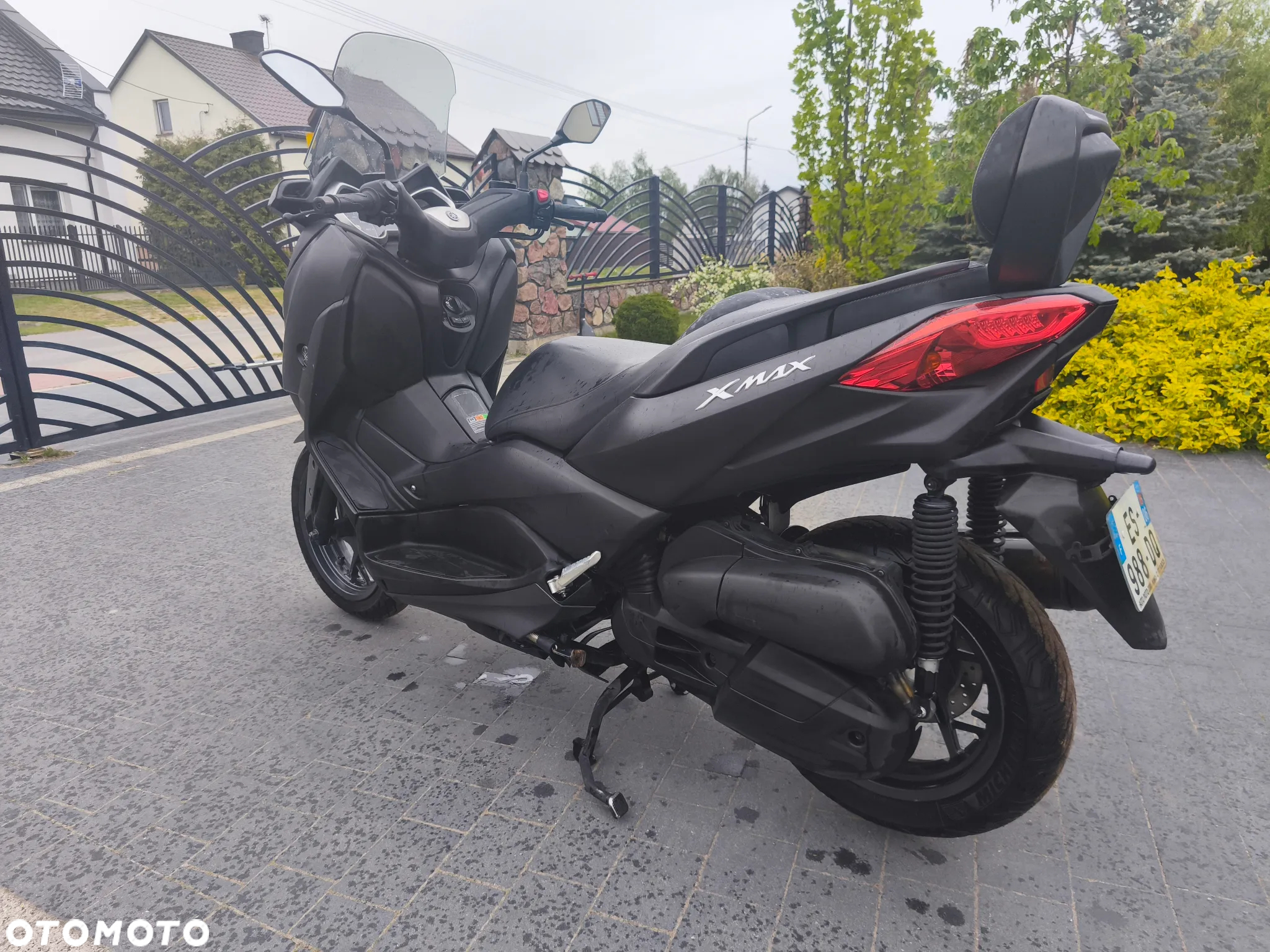 Yamaha X-max - 3