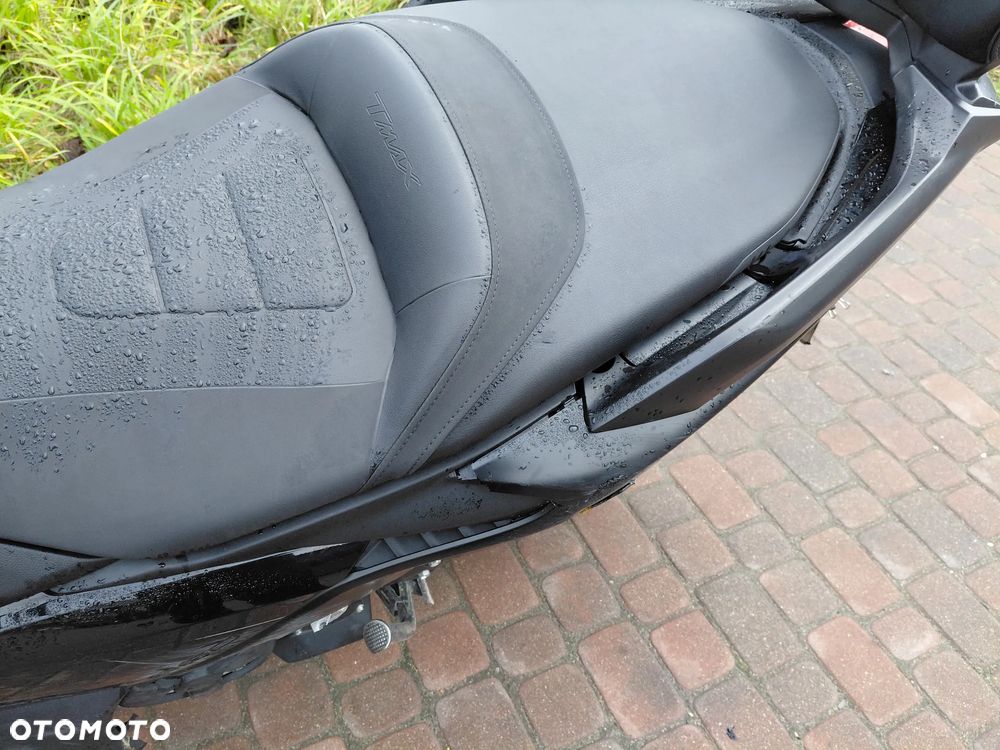 Yamaha Tmax - 18