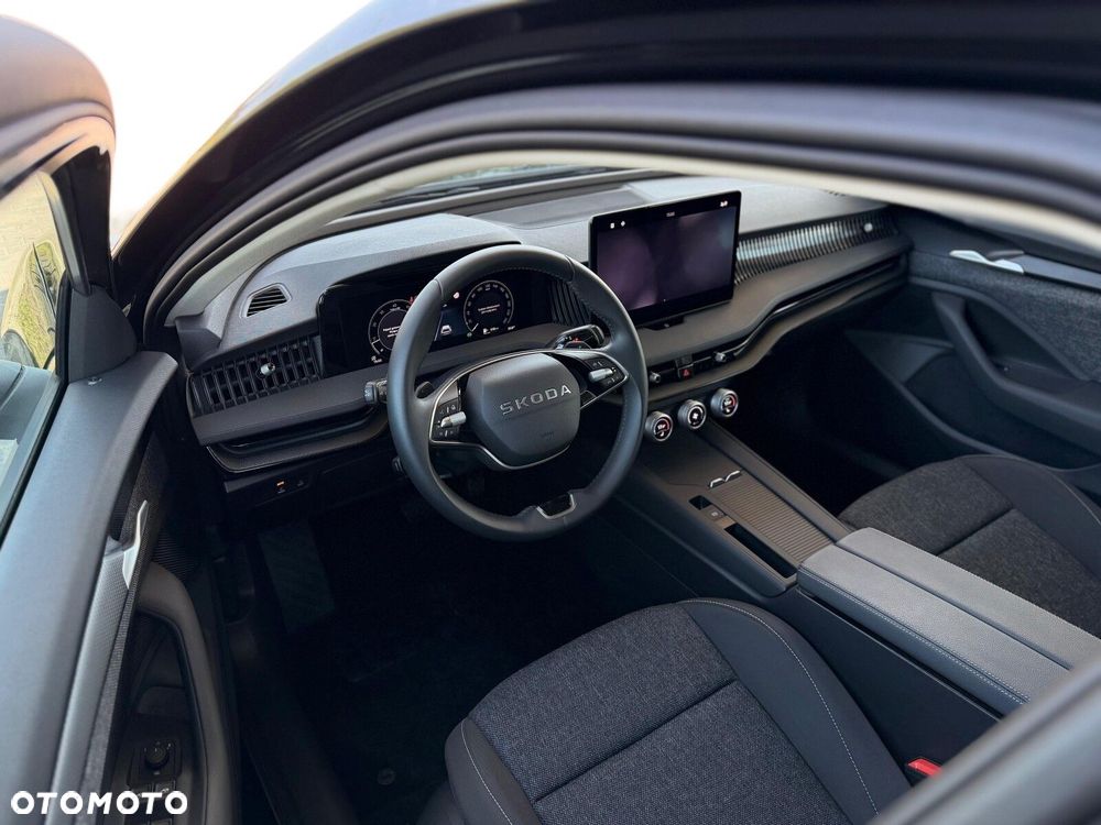 Skoda Superb 2.0 TDI SCR Drive DSG - 11