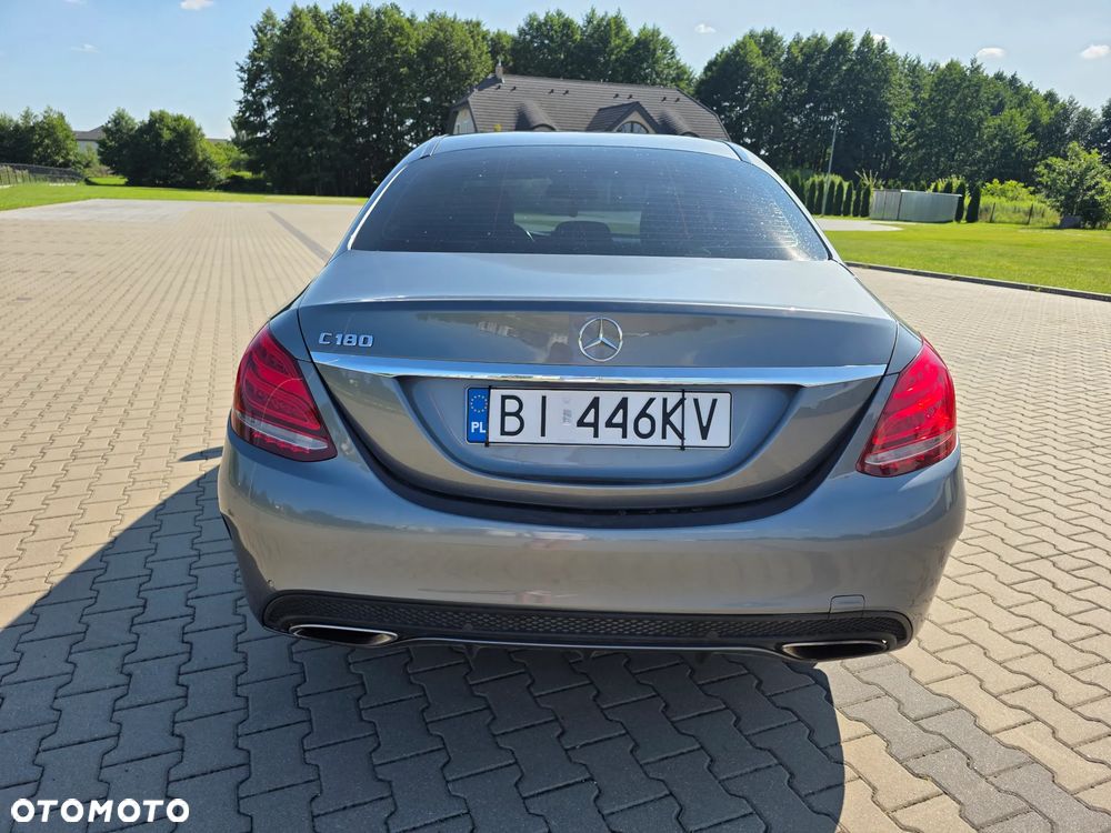 Mercedes-Benz Klasa C 180 9G-TRONIC AMG Line - 23