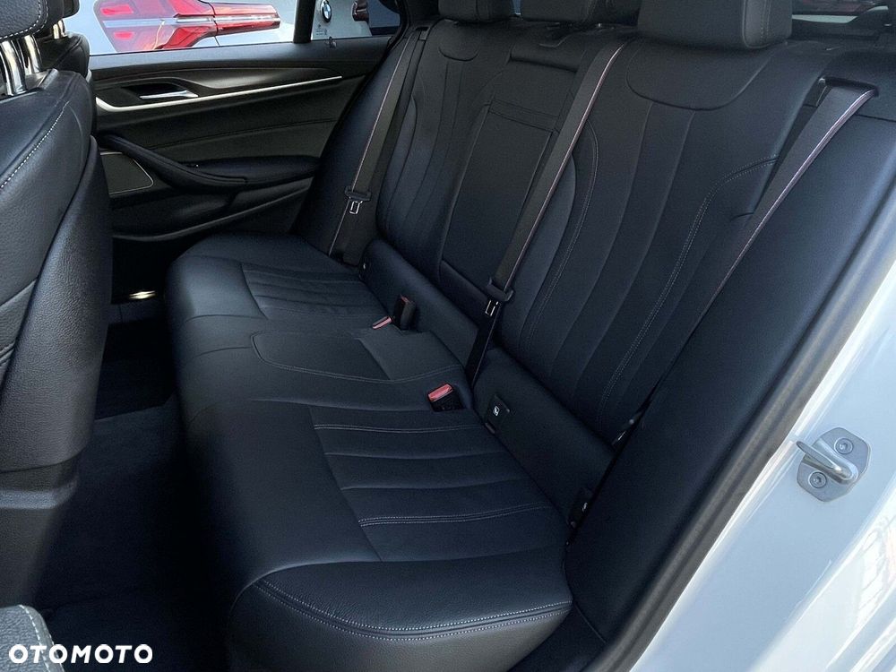 BMW Seria 5 - 27