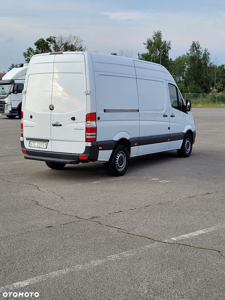 Mercedes-Benz Sprinter - 7