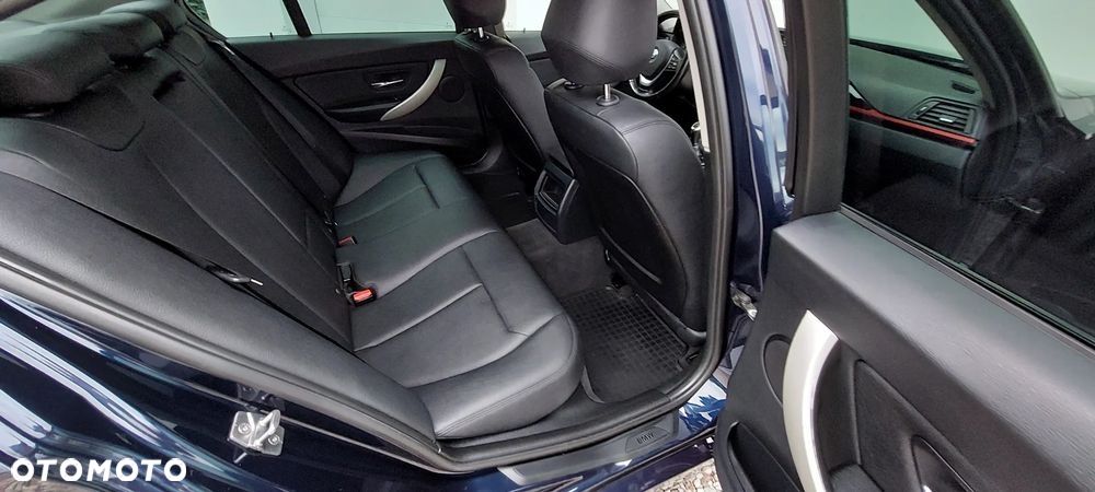 BMW Seria 3 - 26