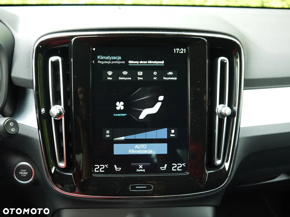 Volvo XC 40 T3 Momentum - 18