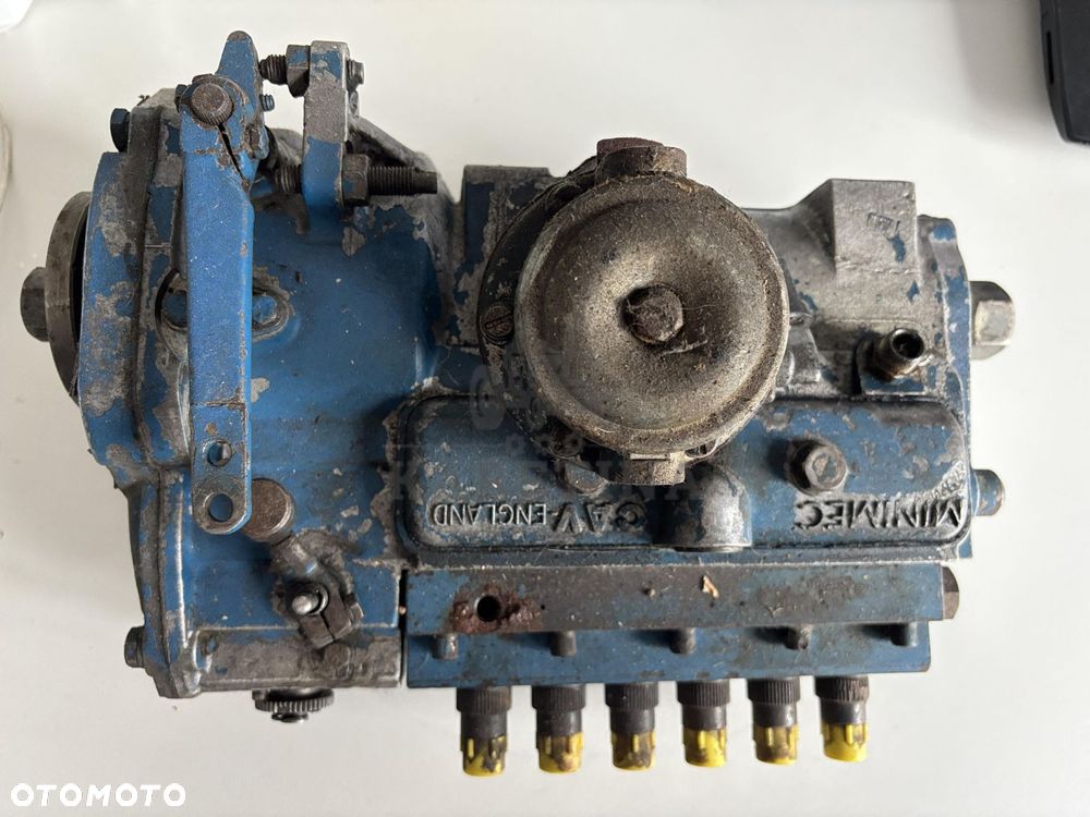 Ford TW25 - pompa wtryskowa paliwa - 1