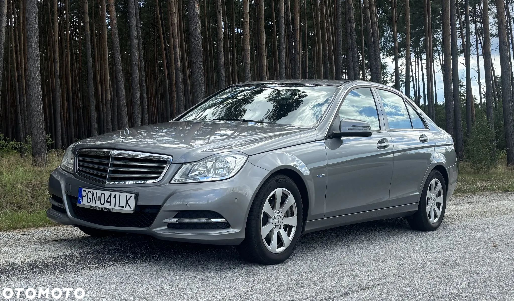 Mercedes-Benz Klasa C 180 BlueEFFICIENCY - 1
