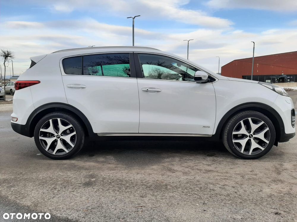 Kia Sportage 2,0 CRDI AWD GT Line - 3