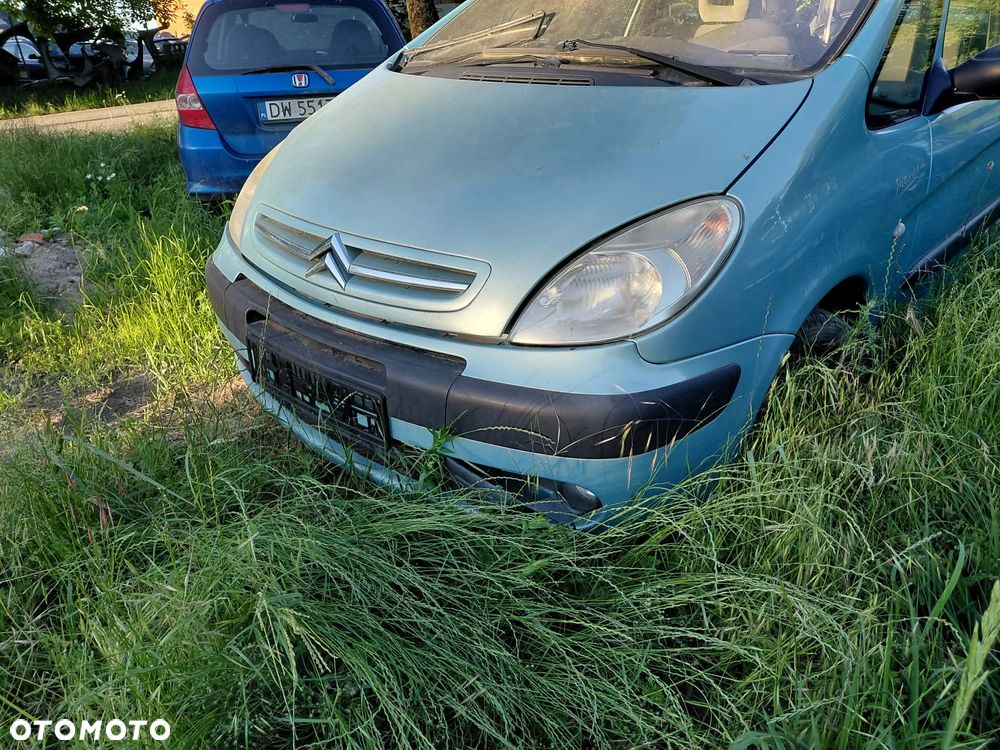 Części CITROEN C4 PICASSO 2.0HDI 2002r. ZDERZAK PRZÓD KNBC - 2