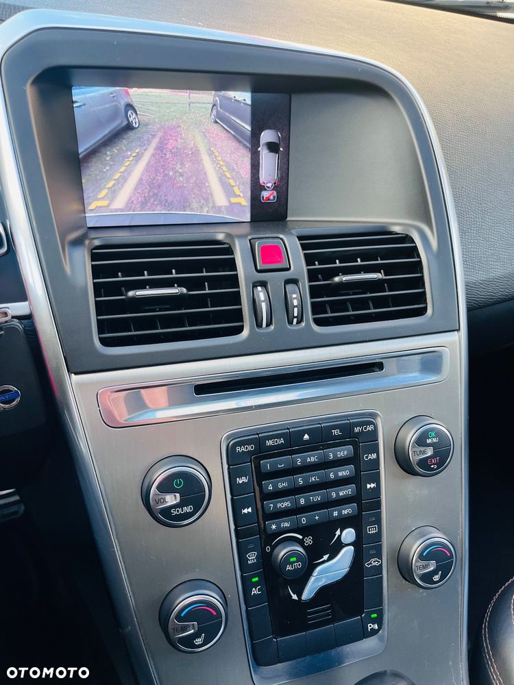 Volvo XC 60 - 21
