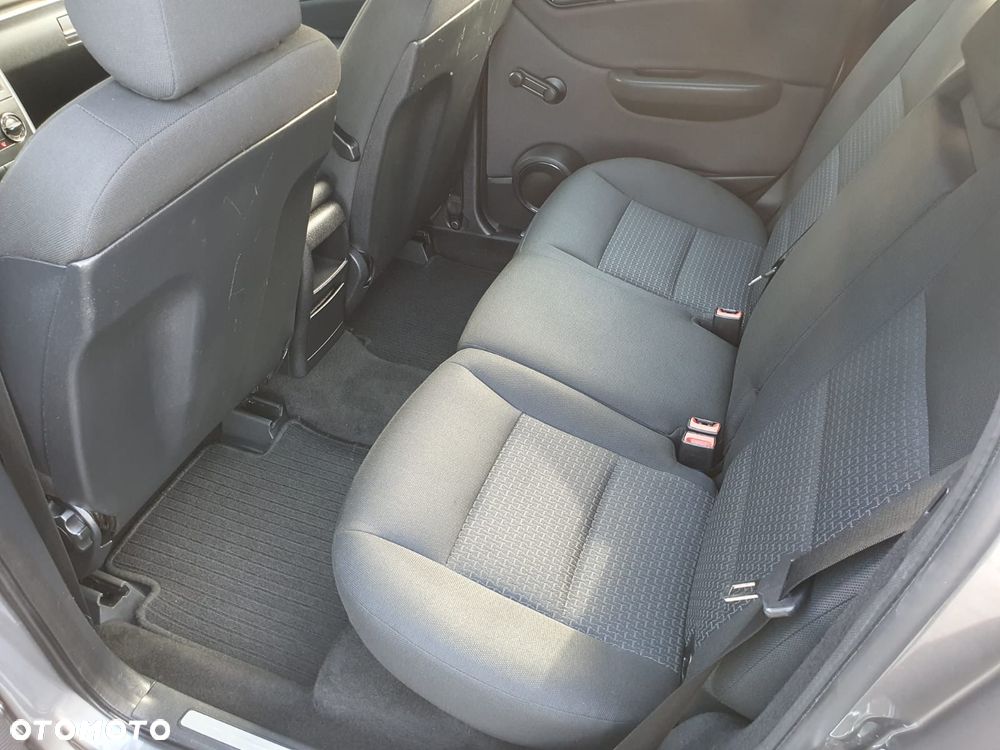 Mercedes-Benz Klasa B 150 BlueEFFICIENCY - 35