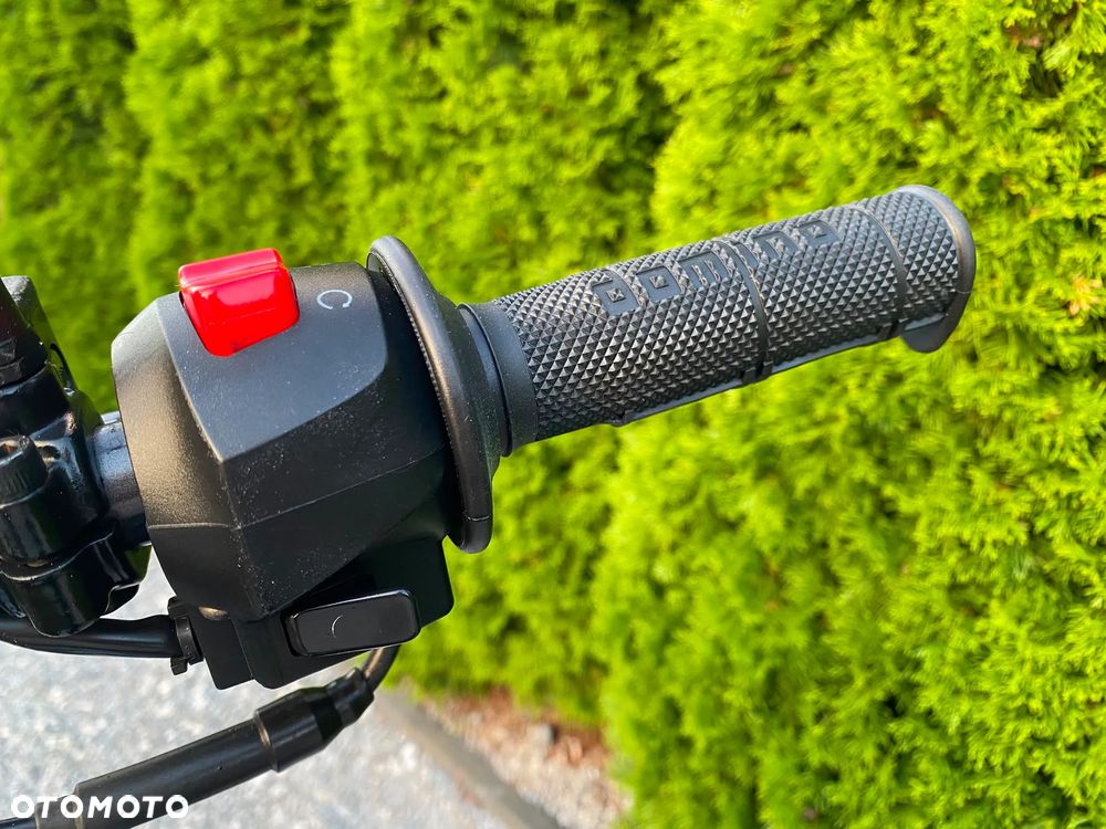 Yamaha WR - 14