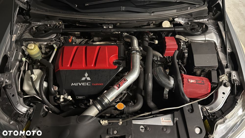 Mitsubishi Lancer Evolution - 12