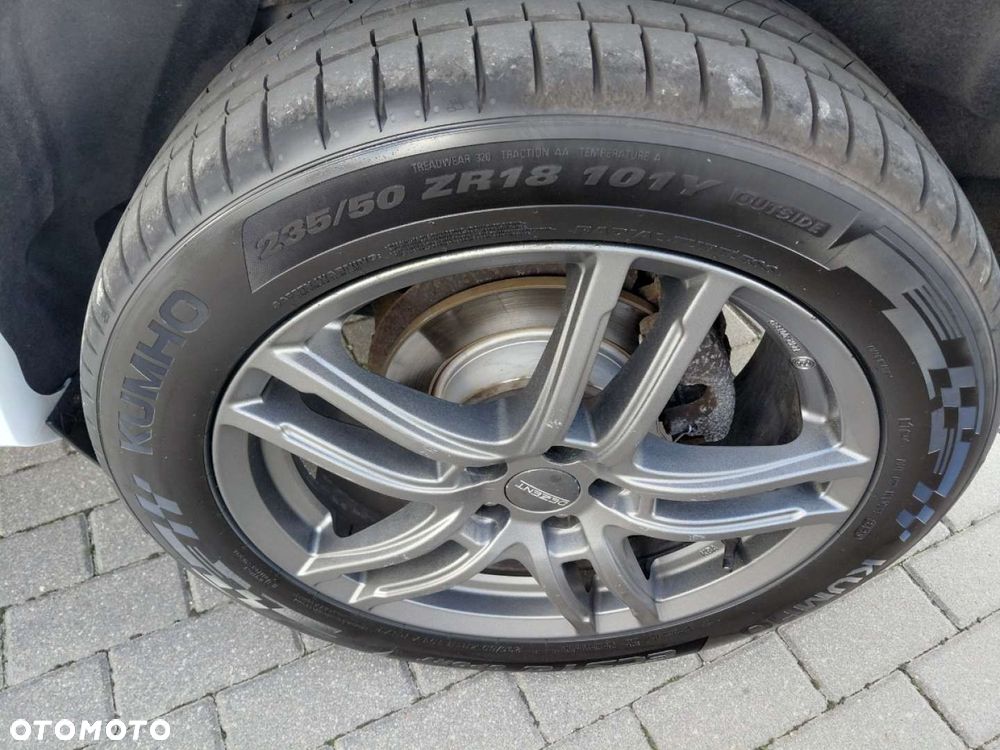 Ford Kuga - 9