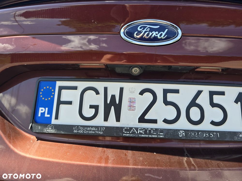 Ford Fusion - 22
