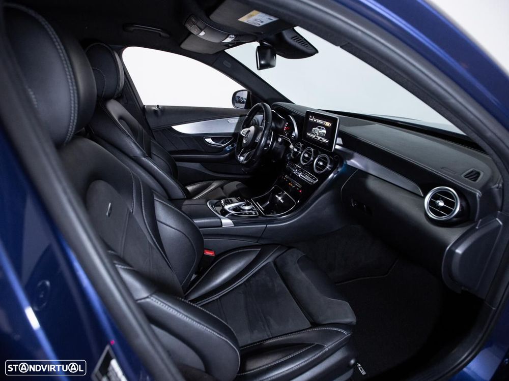 Mercedes-Benz C 63 AMG - 10