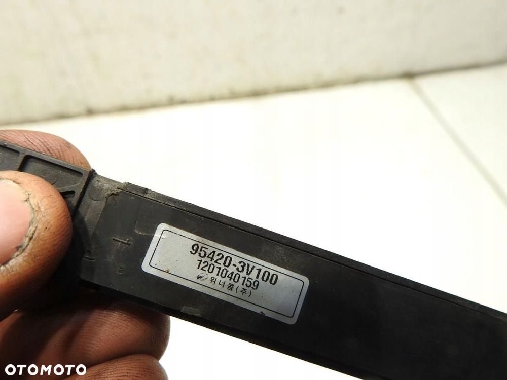 WZMACNIACZ ANTENA HYUNDAI I40 954203V100 - 6