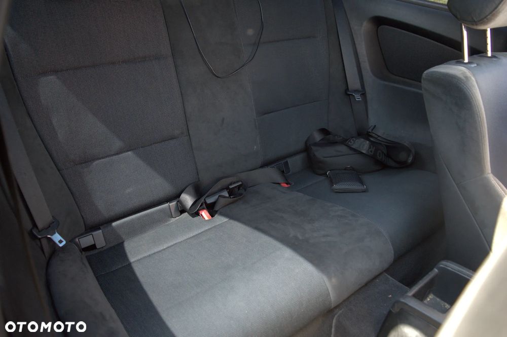 BMW Seria 3 318ti - 17