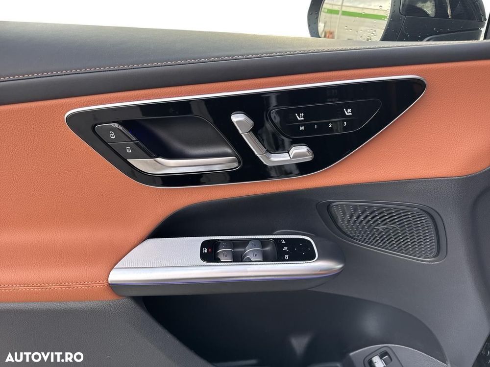 Mercedes-Benz GLC Coupe 300 e 4MATIC - 12