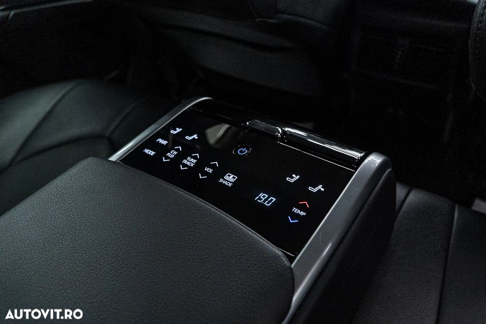 Toyota Camry 2.5 Hybrid Exclusive - 12