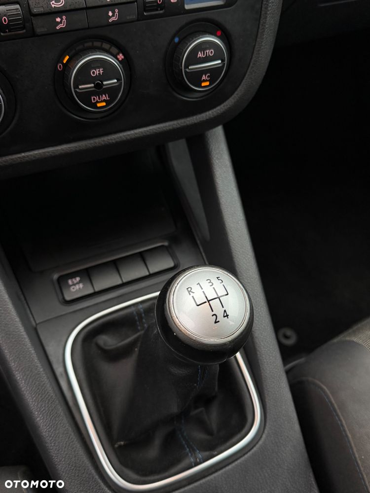 Volkswagen Golf 1.6 Tour - 29