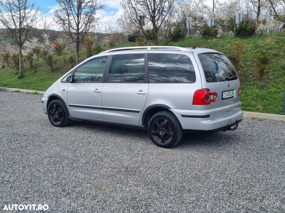 Volkswagen Sharan 1.9 TDI 4Motion Goal - 8