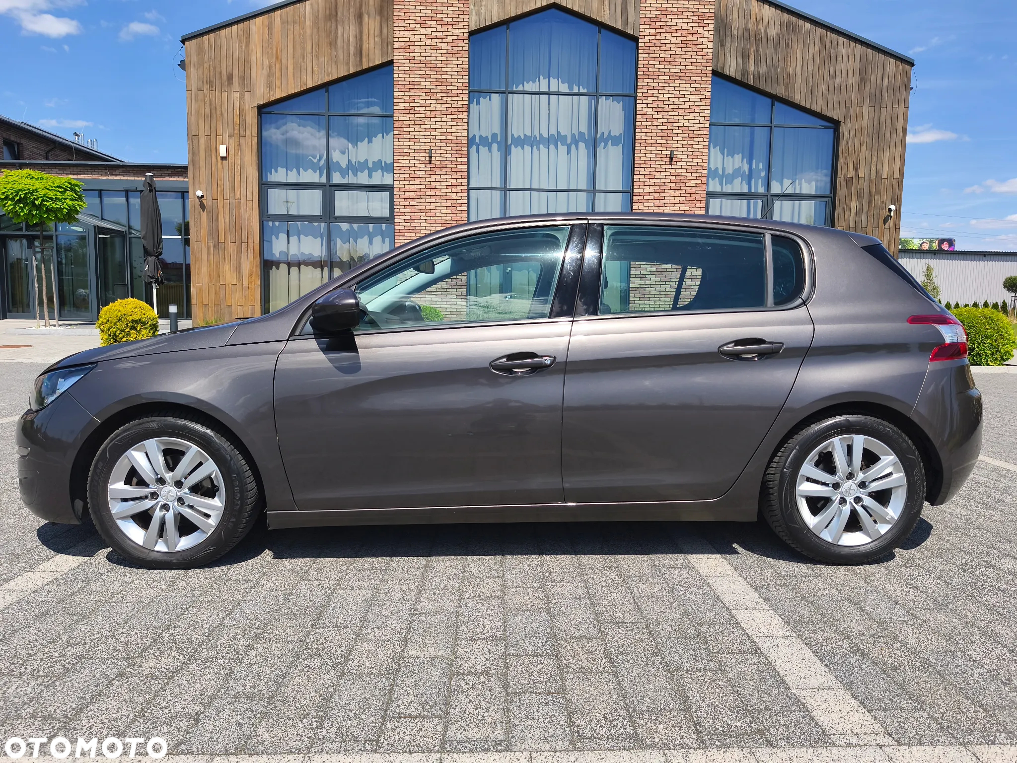 Peugeot 308 1.6 e-HDi Active S&S - 16