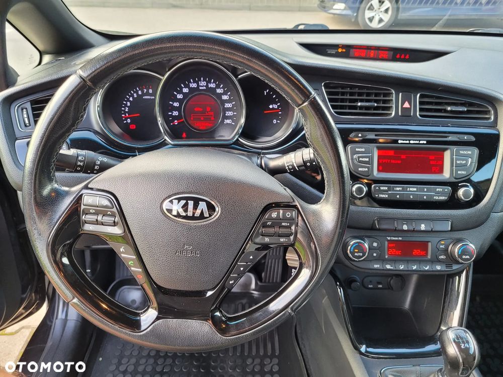 Kia Ceed 1.4 L - 14