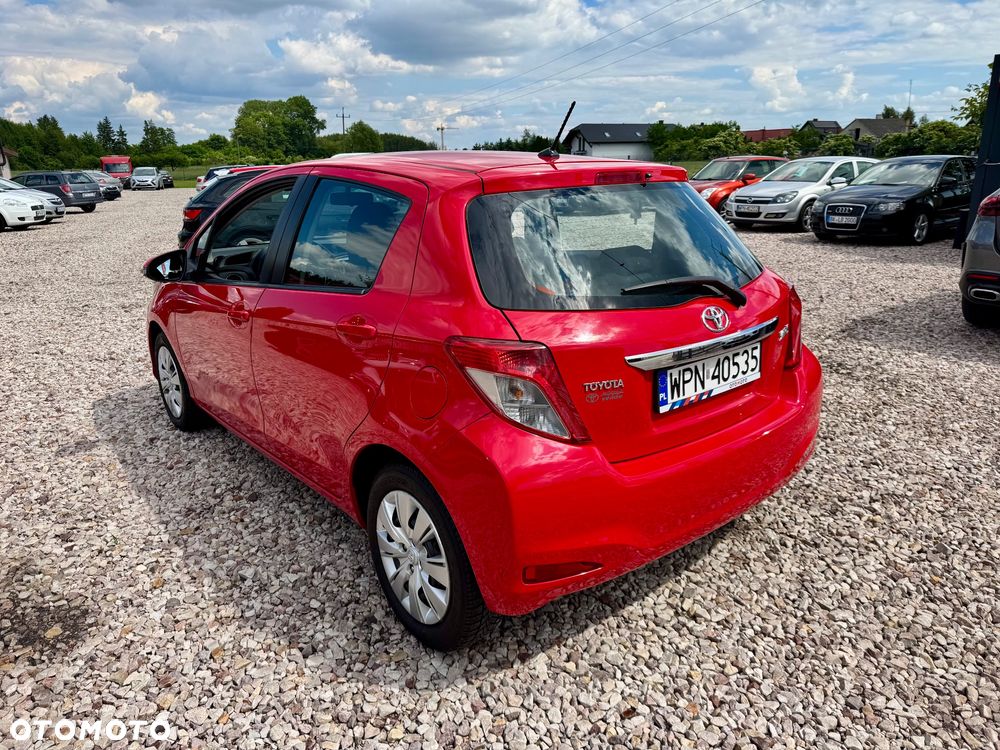 Toyota Yaris - 4