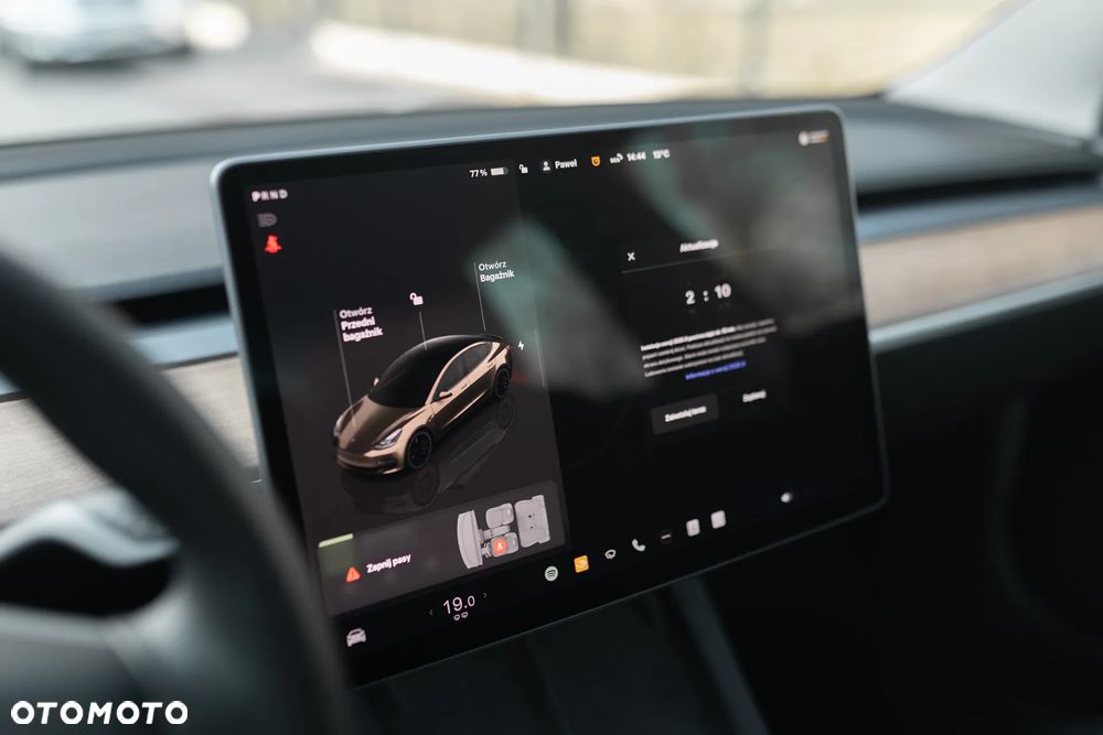 Tesla Model 3 Performance AWD - 18