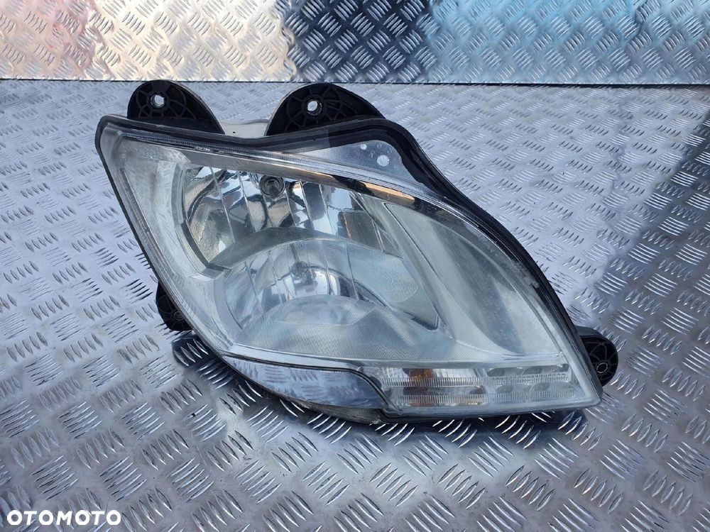 REFLEKTOR LAMPA DAF XF 106 EURO 6 PRAWA - 1
