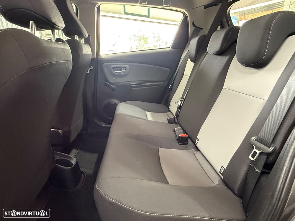 Toyota Yaris 1.0 VVT-i ACtive - 29